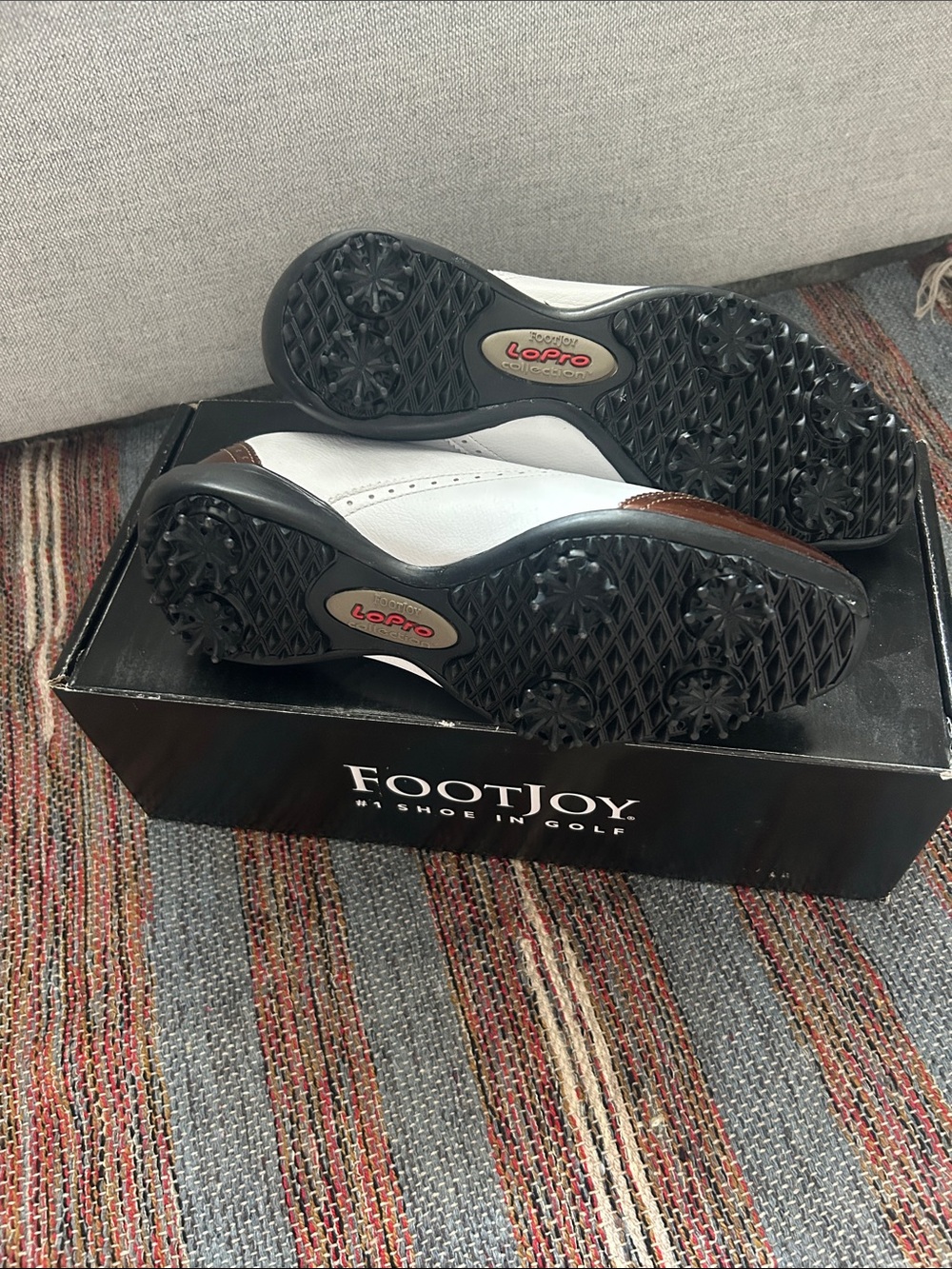 NEW FootJoy White and Brown Wingtip Golf Oxfords - Picture 4 of 6